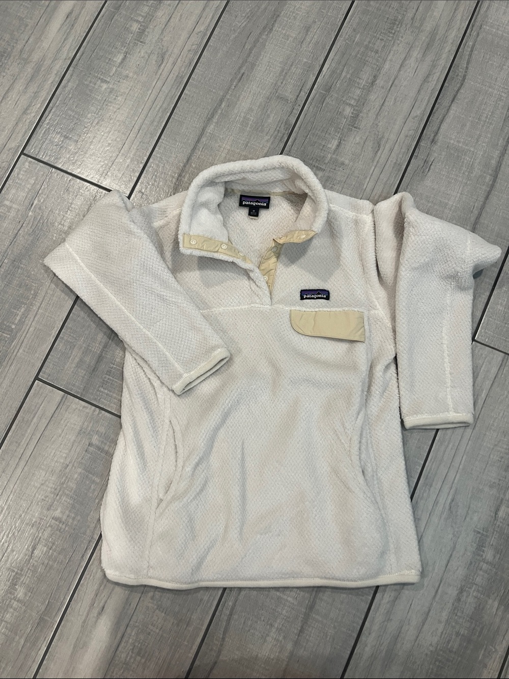 Patagonia Women's Cream Snap-T Synchilla Pullover